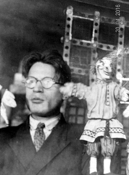 Сергей Задонин. «Петрушка на фронте».